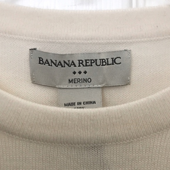 Banana Republic Sweater Merino Wool - Picture 3 of 8